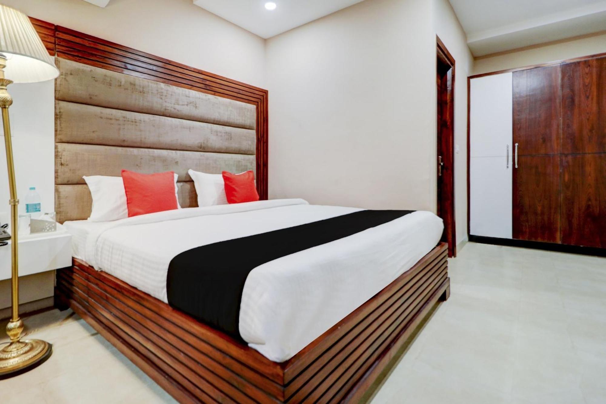 Hotel O Stevia Zirakpur Kültér fotó